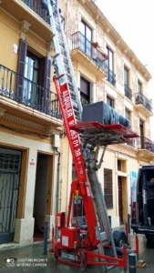 Plataforma elevadora de heysser en Girona